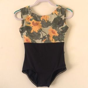 Lucky Leo girls leotard Size L